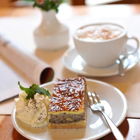 Biohotel Stiftsgut Wilhelmsglücksbrunn Hotel 3*